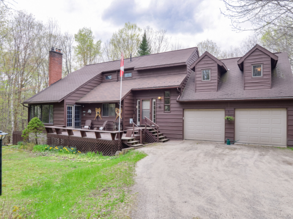 HUNTSVILLE COUNTRY HOME