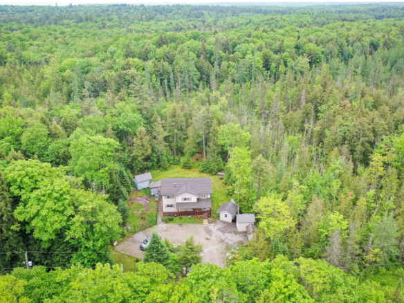 PRIVACY & ACREAGE