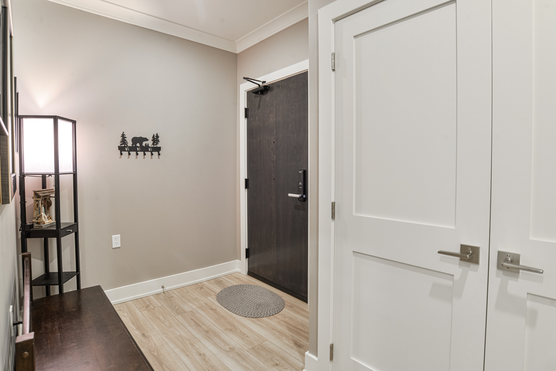 DECORATORS CONDO