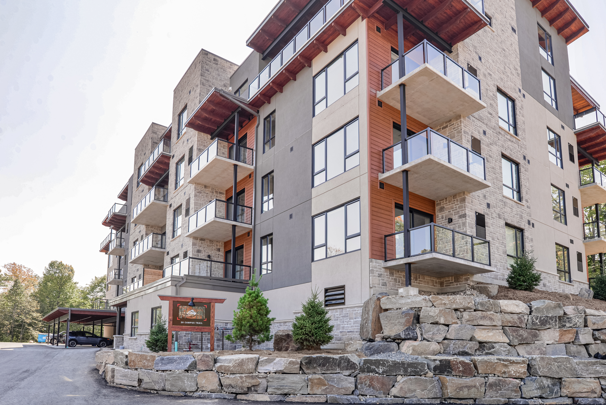 DSC_6320-2 NEW CONDOS AT CAMPUS TRAILS