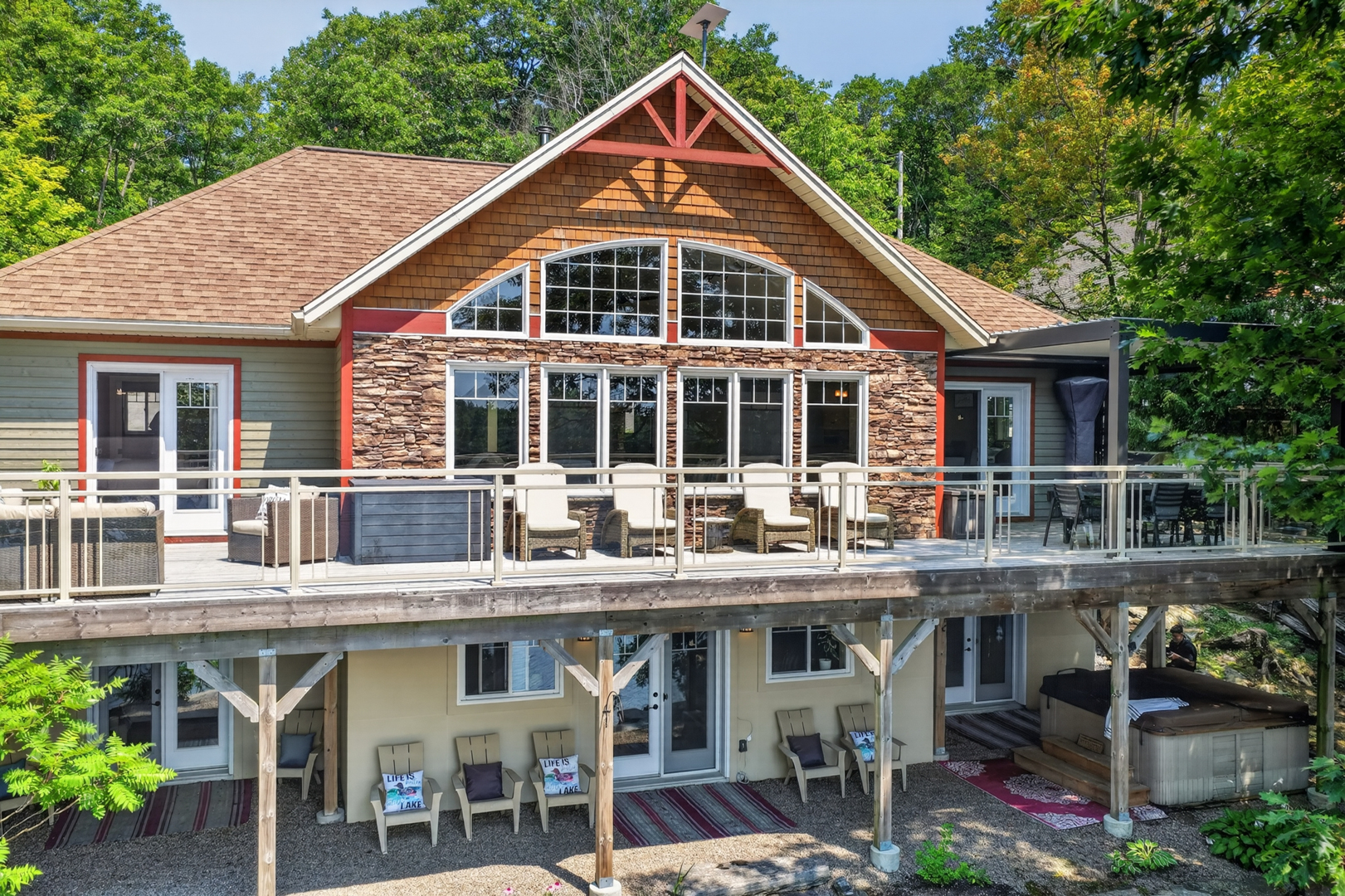 3MuskokaRd118-19 LAKE MUSKOKA PRIVACY & VIEWS