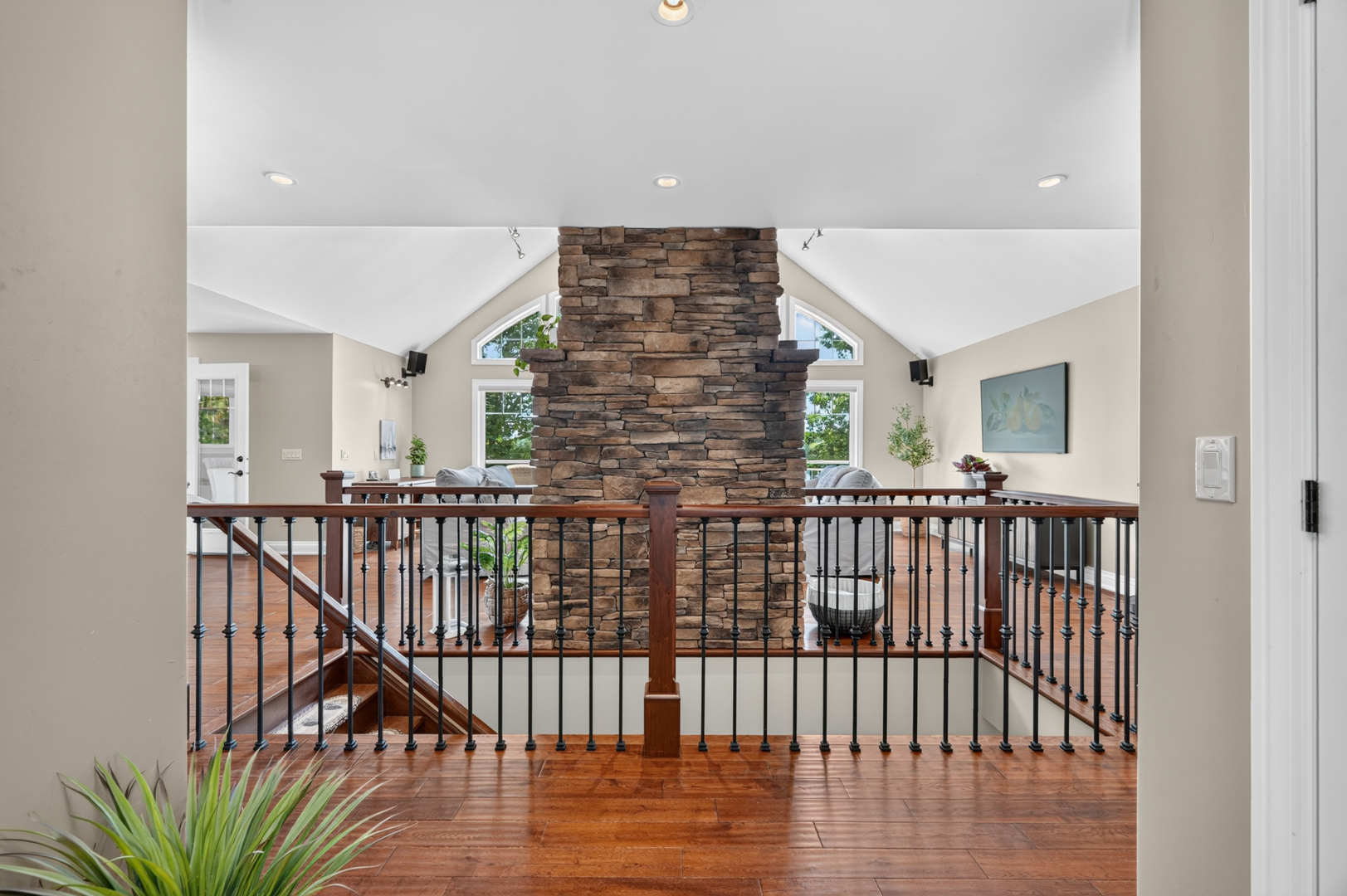 3MuskokaRd118-49 LAKE MUSKOKA PRIVACY & VIEWS
