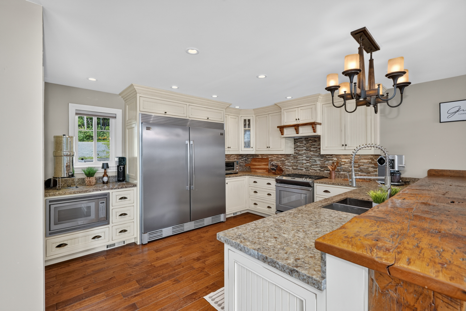 3MuskokaRd118-59 LAKE MUSKOKA PRIVACY & VIEWS