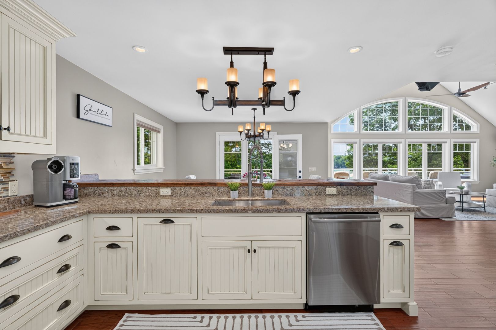 3MuskokaRd118-61 LAKE MUSKOKA PRIVACY & VIEWS