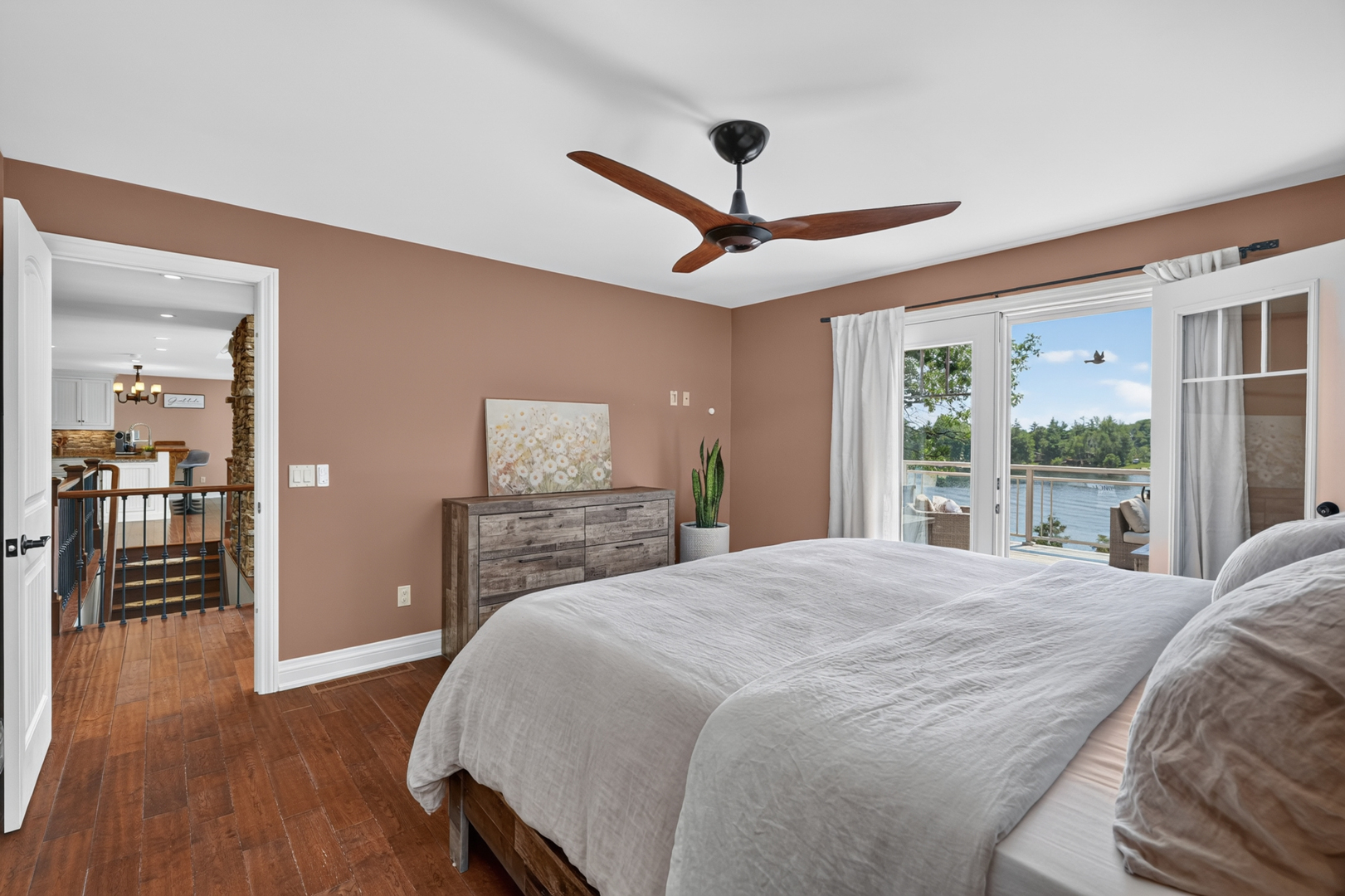 3MuskokaRd118-68 LAKE MUSKOKA PRIVACY & VIEWS