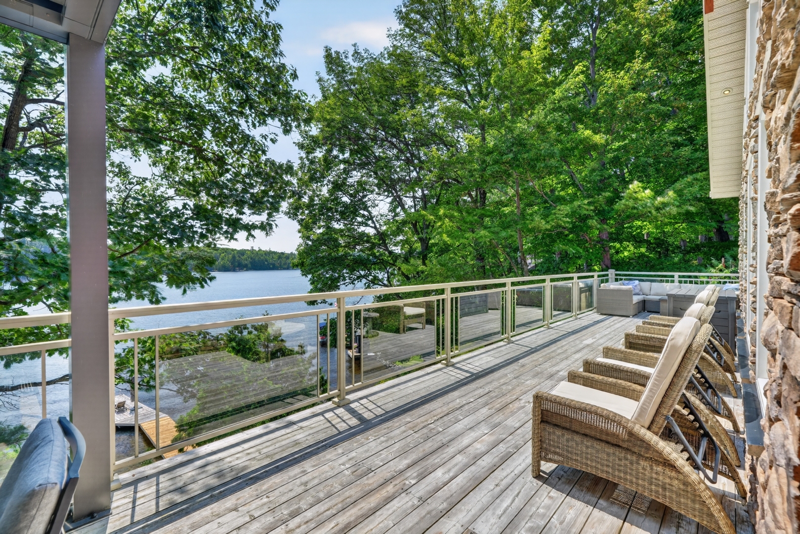 3MuskokaRd118-73 LAKE MUSKOKA PRIVACY & VIEWS