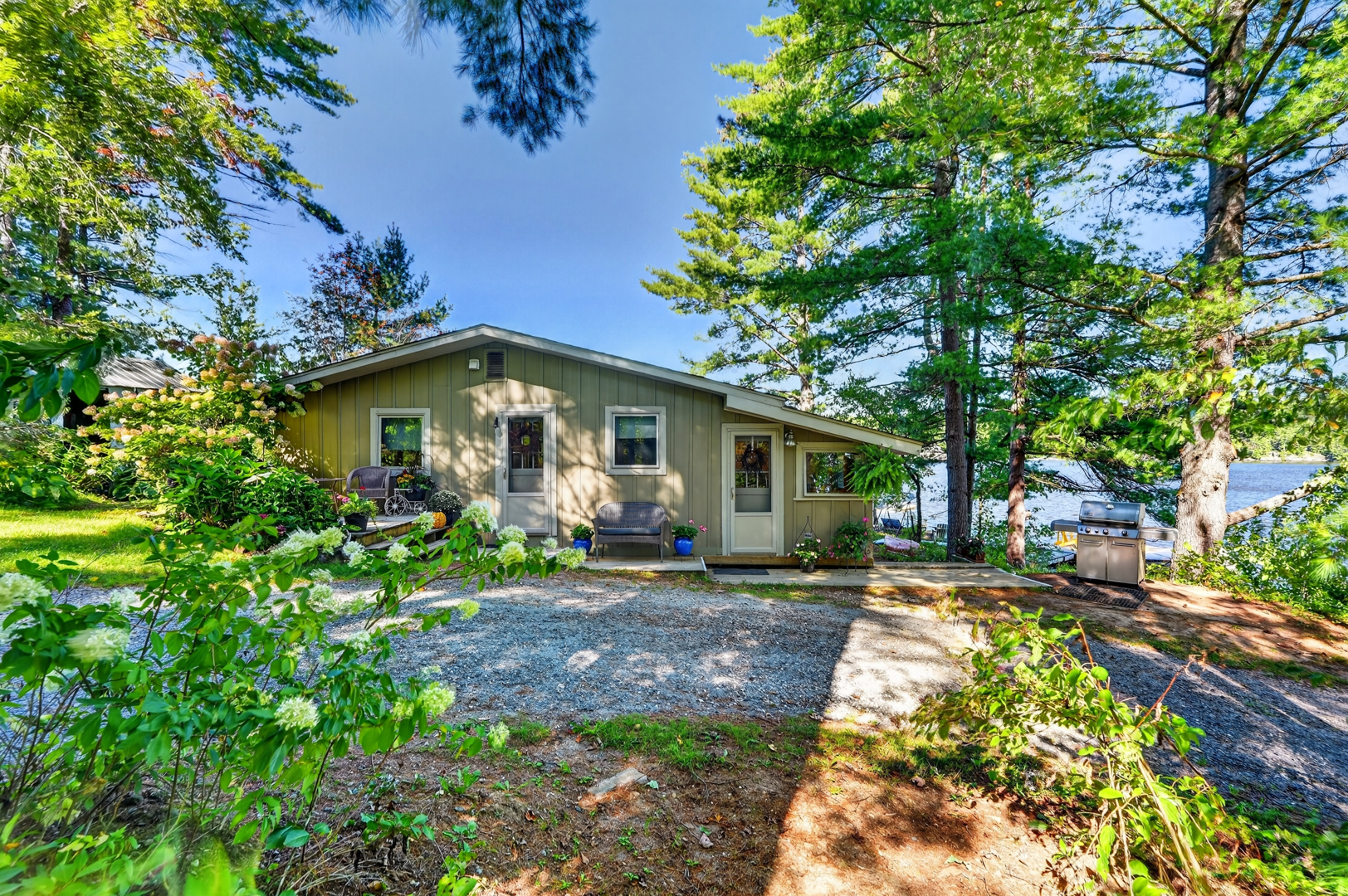 1048 Nora Ln-10 KAHSHE LAKE FAMILY COMPOUND
