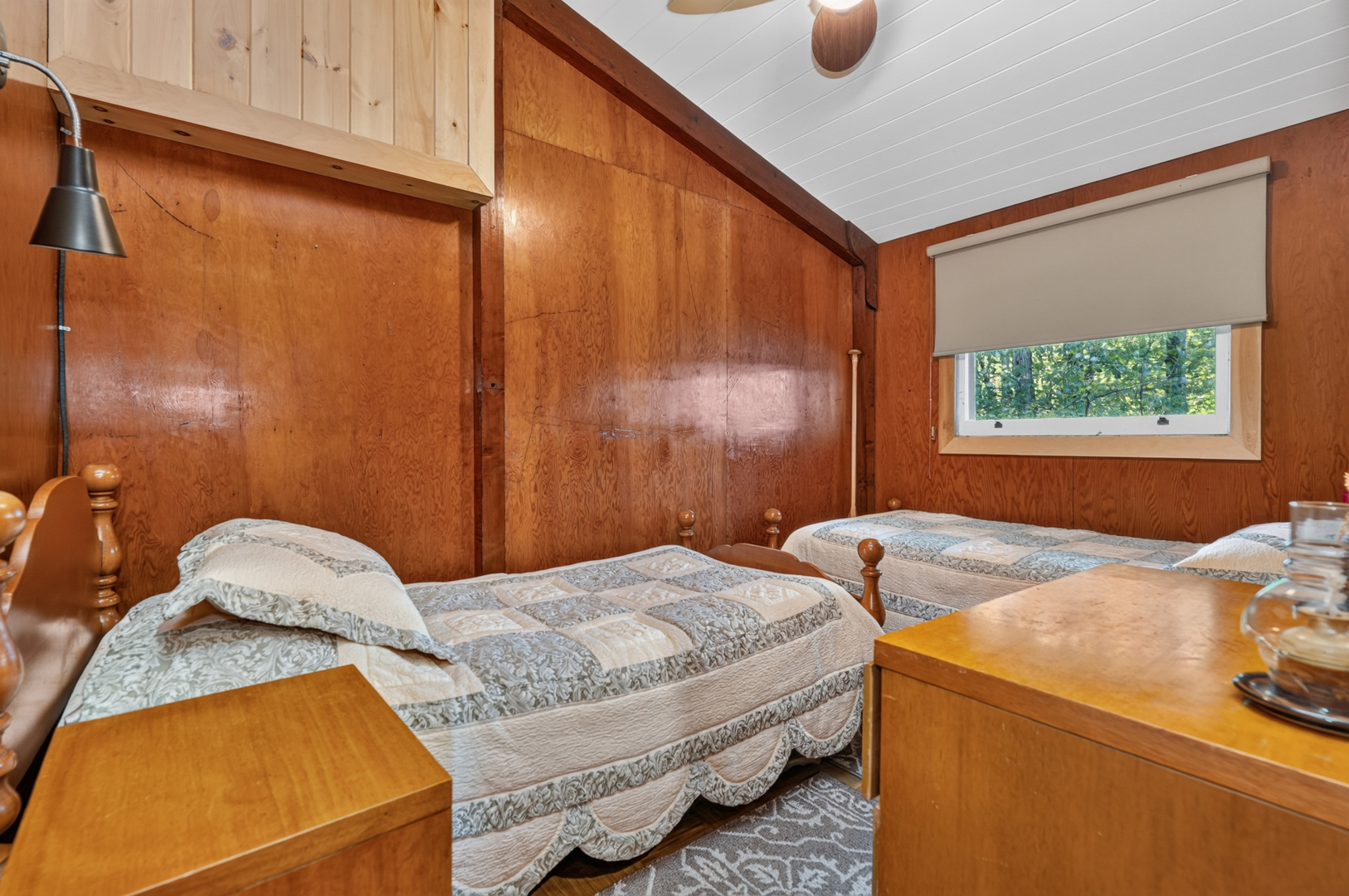 1048 Nora Ln-39 KAHSHE LAKE FAMILY COMPOUND