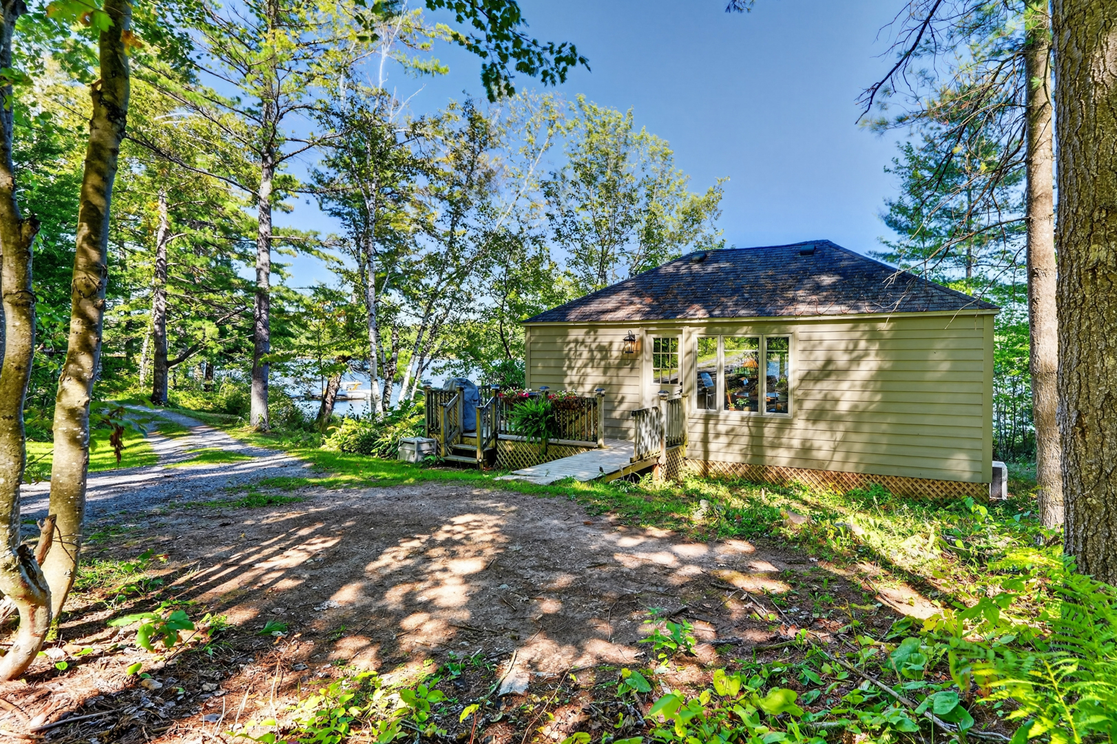 1048 Nora Ln-4 KAHSHE LAKE FAMILY COMPOUND