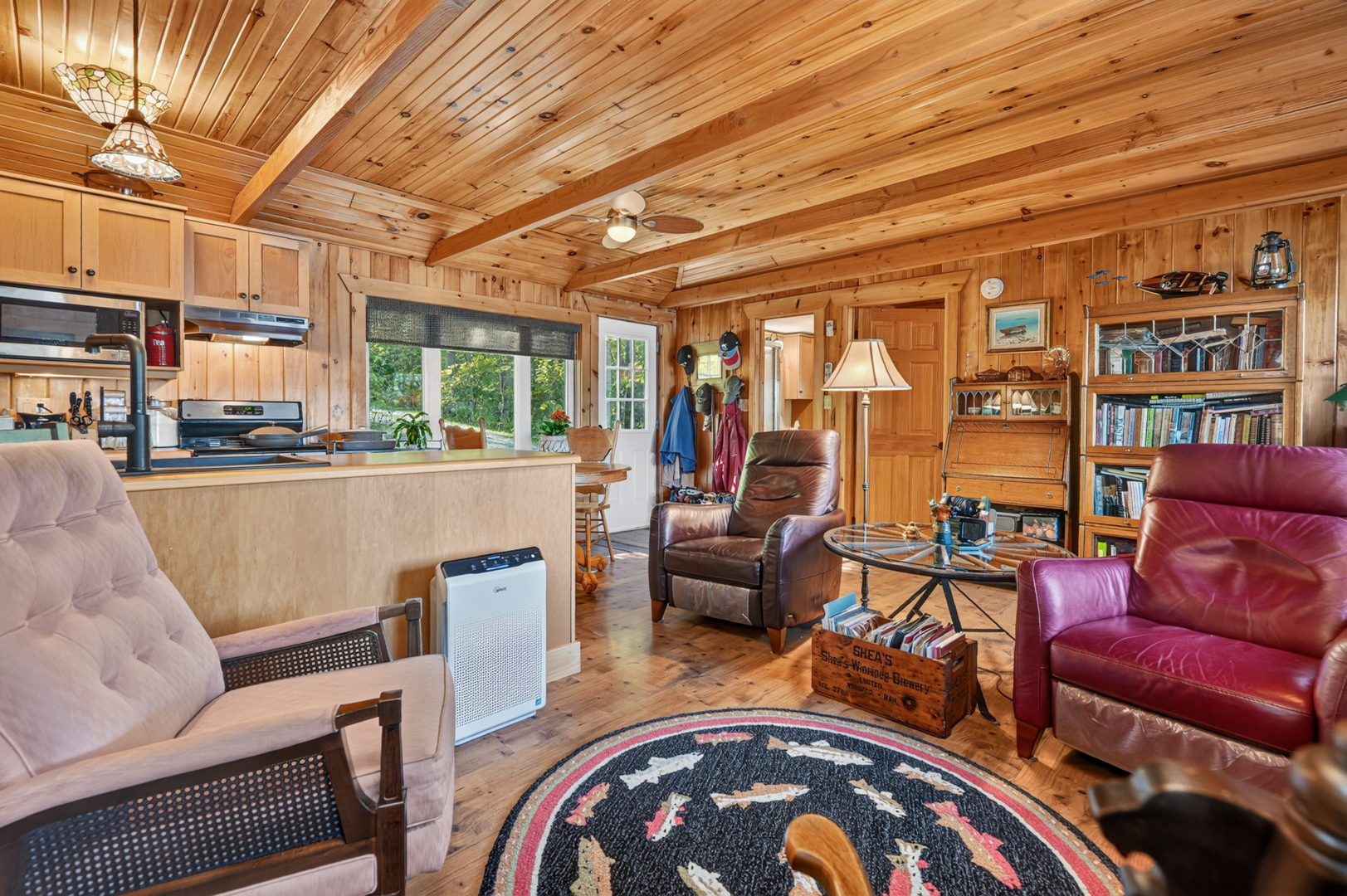 1048 Nora Ln-48 KAHSHE LAKE FAMILY COMPOUND