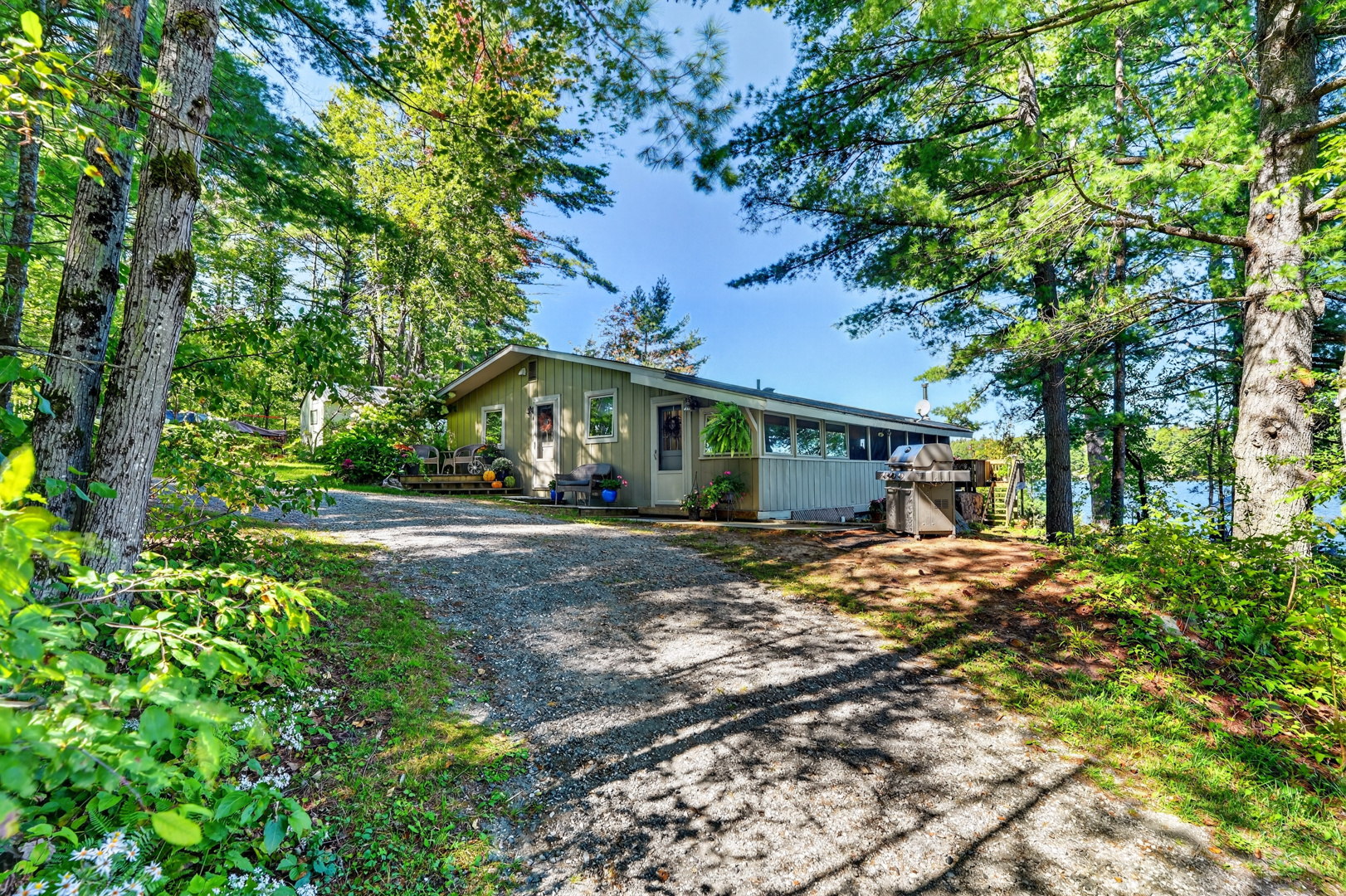1048 Nora Ln-63 KAHSHE LAKE FAMILY COMPOUND