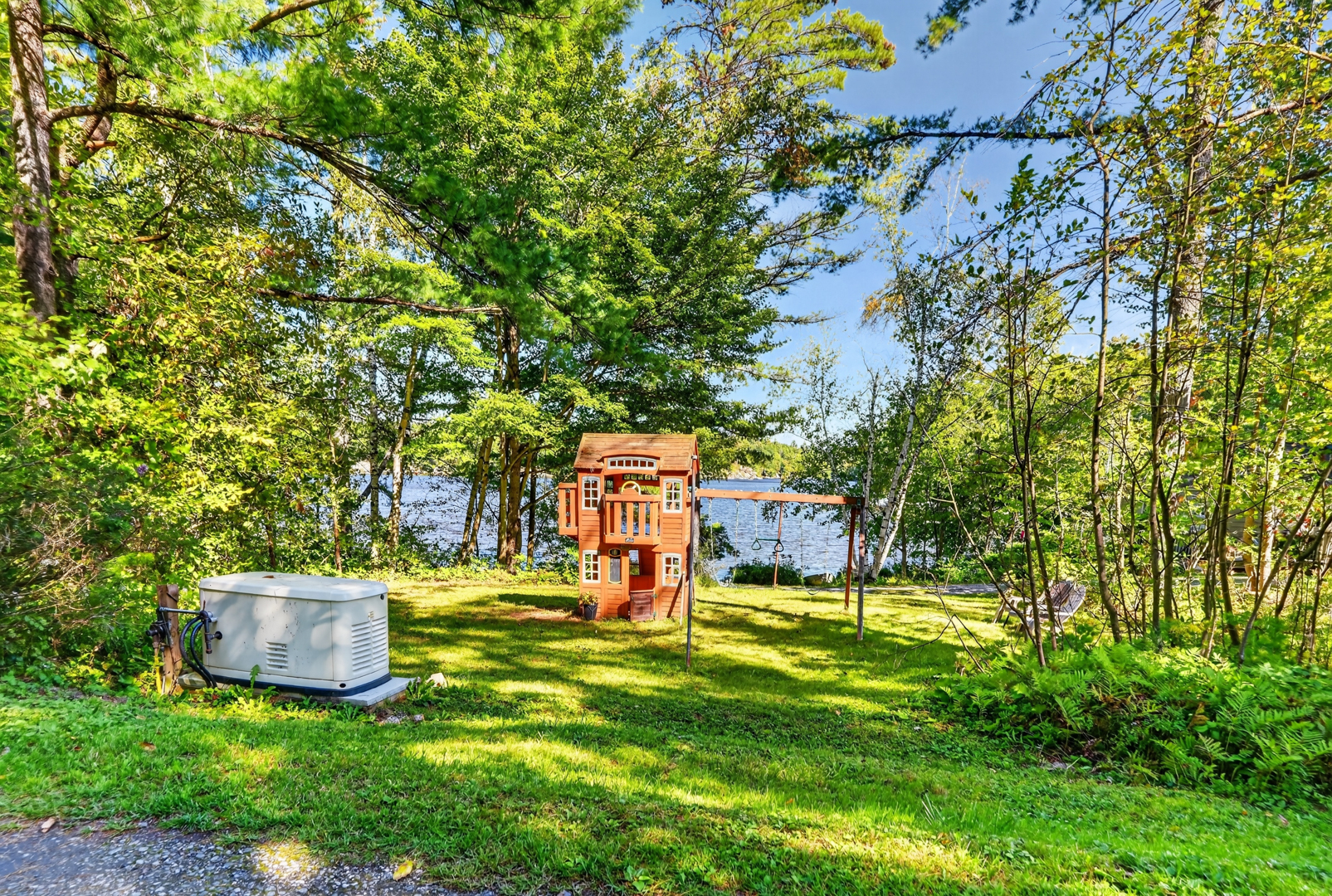 1048 Nora Ln-72 KAHSHE LAKE FAMILY COMPOUND